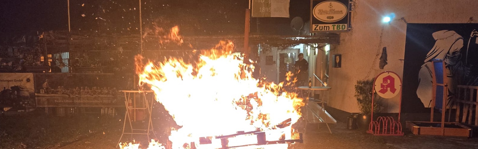 Karfreitag, kleines Osterfeuer beim TBD…